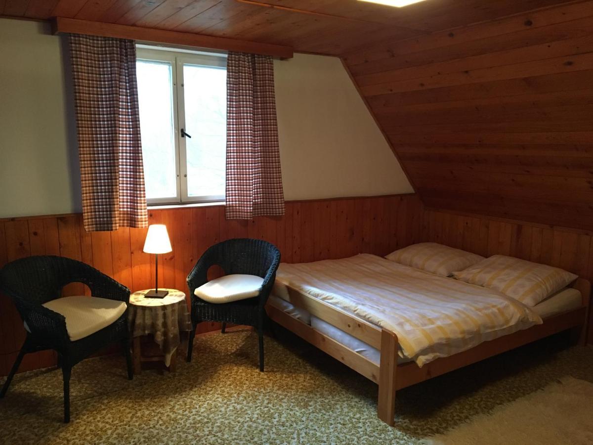 Chata U Koupaliste Chřibská Bagian luar foto
